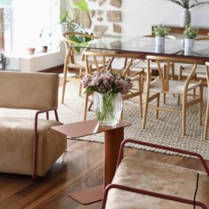 Lorenza Ocre support table